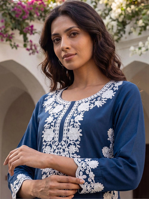 KALINI Women Ethnic Motifs Embroidered Thread Work Straight Kurta - Image 5