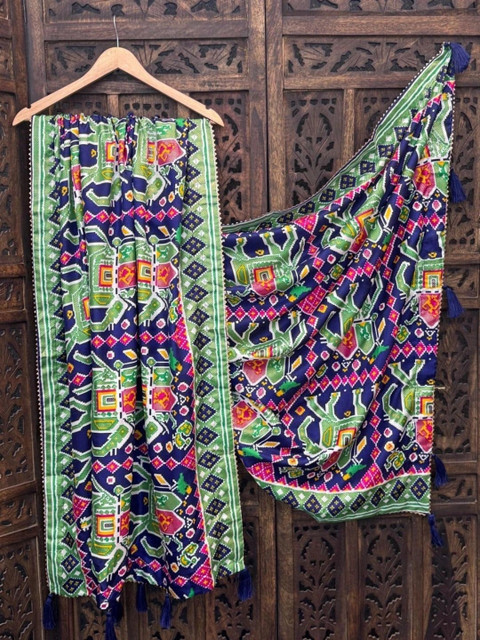 Moda Rapido Women Printed Stole - Image 2