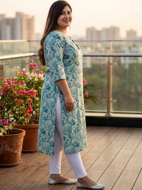 Swasti Women Floral Printed Floral Kurta - Image 4