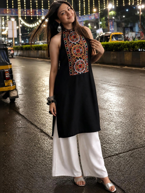 Youthnic Women Ethnic Motifs Embroidered Halter Neck Thread Work Kurta - Image 3