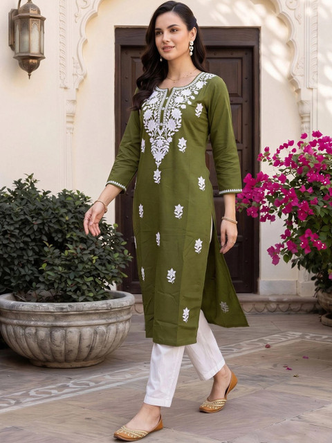 Indo Era Women Embroidered Chikankari Kurta
