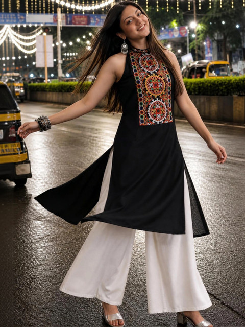 Youthnic Women Ethnic Motifs Embroidered Halter Neck Thread Work Kurta