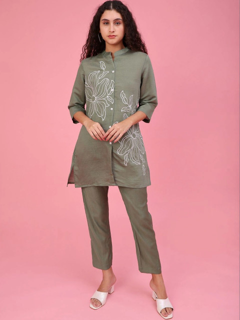 V-Mart Floral Solid Tunic with Trousers