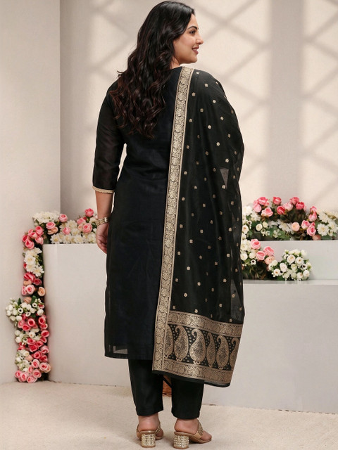 EXTRA LOVE BY LIBAS Women Ethnic Motifs Embroidered Regular Kurta with Trousers & With Dupatta - Image 6