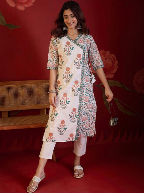 Sangria Women Three-Quarter Sleeves Floral Printed Floral Kurta