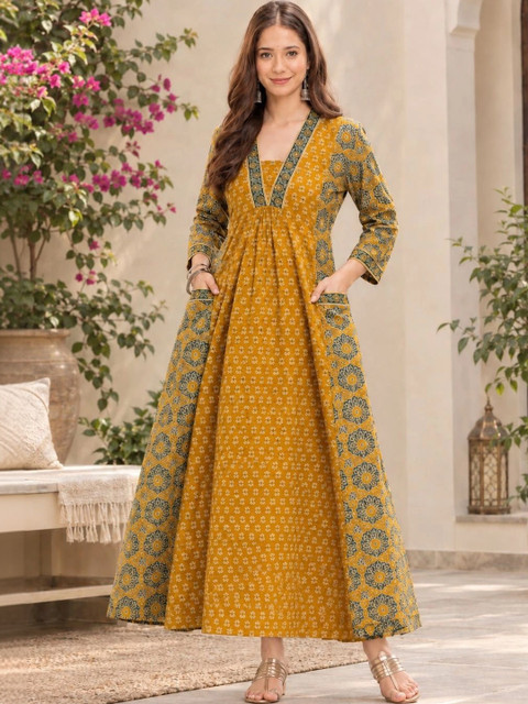 KALINI Women Floral Printed Indie Prints Kurta