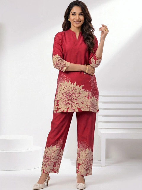 Libas Women Floral Printed Regular Kurta with Trousers