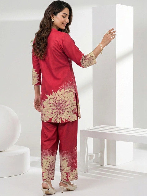 Libas Women Floral Printed Regular Kurta with Trousers - Image 5