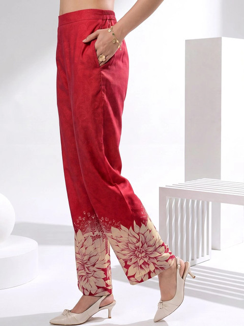 Libas Women Floral Printed Regular Kurta with Trousers - Image 3