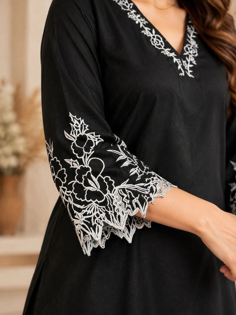 KIVOZ Schiffli Cotton Embroidered Tunic with Trousers - Image 6