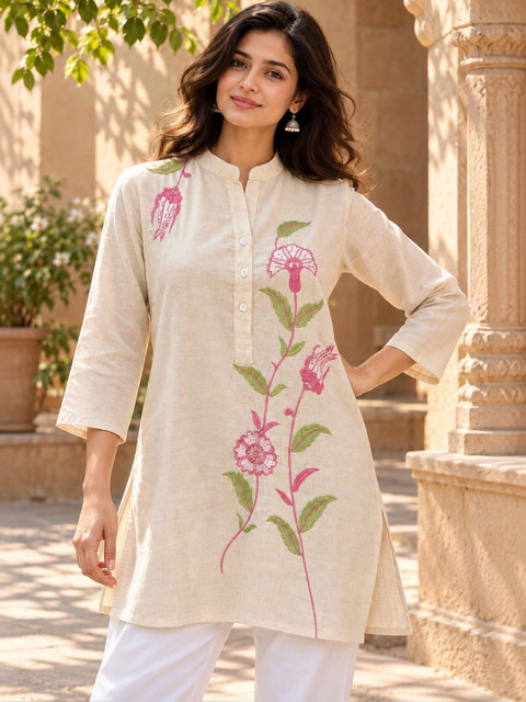 HERE&NOW Women Floral Embroidered Thread Work Floral Kurta