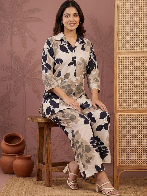 Sangria Indie Florals Printed Top with Palazzos - Image 3
