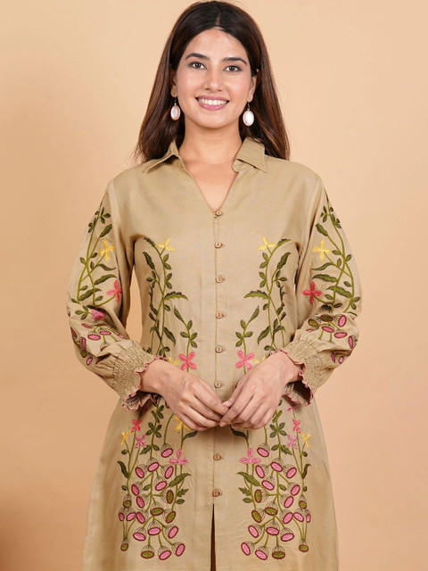KALPARUN Embroidered Tunic with Trousers - Image 6