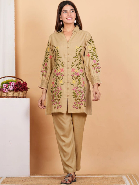 KALPARUN Embroidered Tunic with Trousers