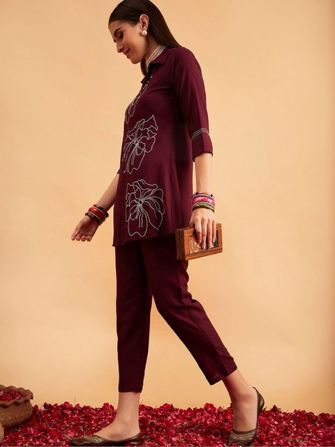 Sugathari Indie Florals Printed Tunic with Trousers - Image 6
