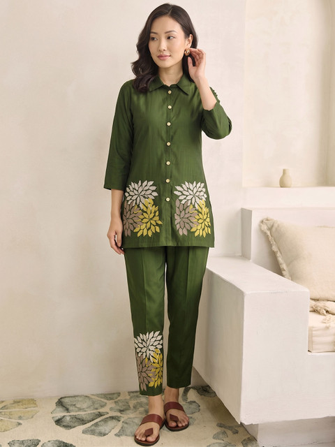 Milvia Embroidered Tunic with Trousers