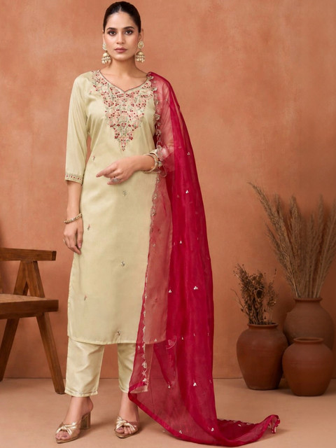 TIBAKKDI Women Ethnic Motifs Embroidered Regular Thread Work Kurta with Trousers & With Dupatta