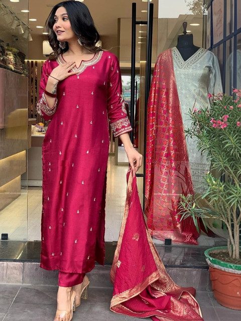 Moda Rapido Women Ethnic Motifs Embroidered Regular Thread Work Kurta with Trousers & With Dupatta - Image 3