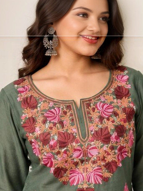 KALINI Women Floral Embroidered Regular Thread Work Pure Cotton Kurta with Trousers - Image 5