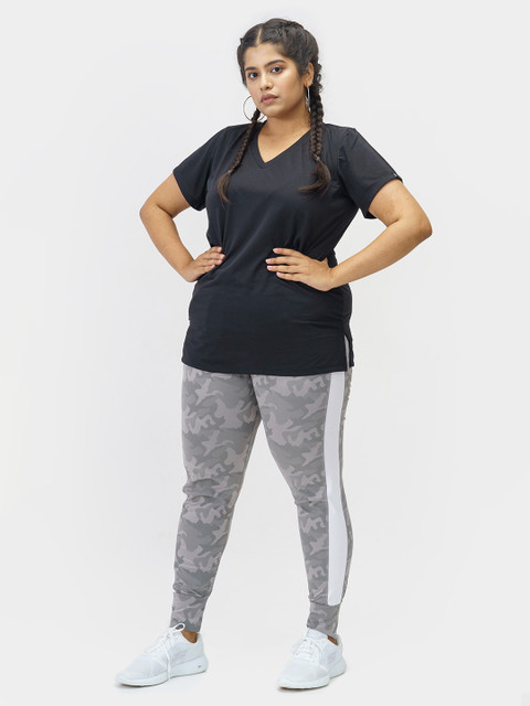 SPIRIT ANIMAL Women Plus Size Relaxed Fit Solid V Neck Tshirts - Image 4