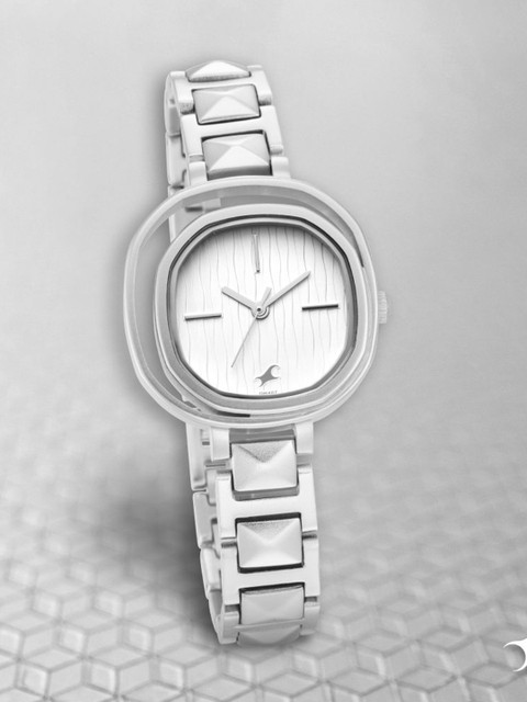 Fastrack Women Silver-Toned Dial & Stainless Steel Bracelet Style Straps Analogue Watch-6276SM01-Silver