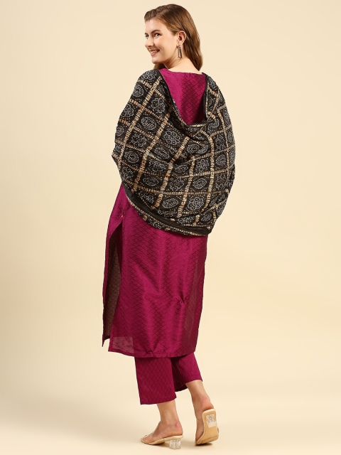 Dupatta Bazaar Black & Gold-Toned Printed Dupatta - Image 4