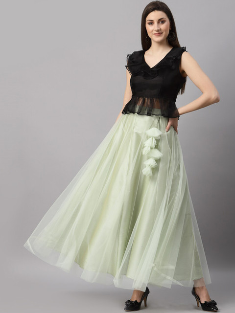 NEUDIS Women Green Solid Flared Maxi Skirt - Image 4