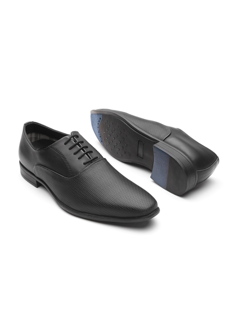 INVICTUS Men Black Textured Oxfords - Image 4