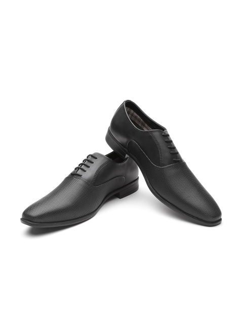 INVICTUS Men Black Textured Oxfords - Image 5