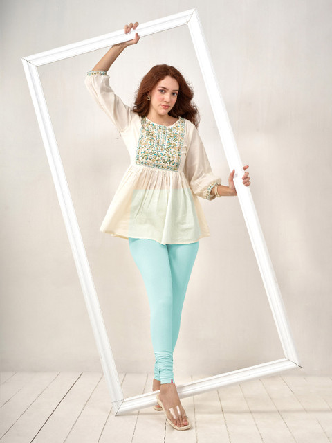 LYRA Women Blue Solid Churidar-Length Leggings