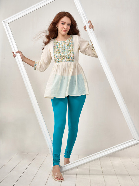 LYRA Women Blue Solid Churidar-Length Leggings