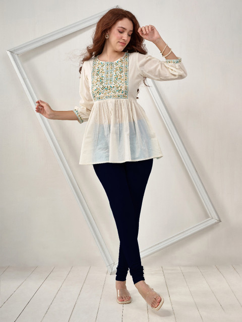 LYRA Women Navy Blue Solid Churidar length Leggings