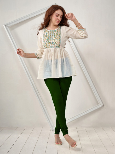 LYRA Women Green Solid Churidar Length Leggings