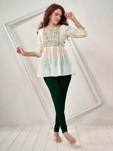 LYRA Women Teal Green Solid Churidar Length Leggings