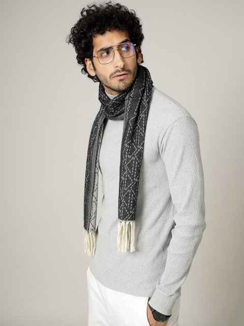 HANDICRAFT PALACE Men Black Printed Woolen Muffler