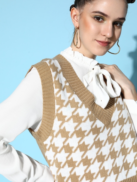 SASSAFRAS Women Brown & White Houndstooth Design Sweater Vest - Image 2