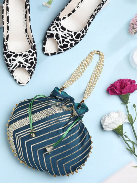 LIKAA Bridal Zig Zag Gota Work Matka Potli