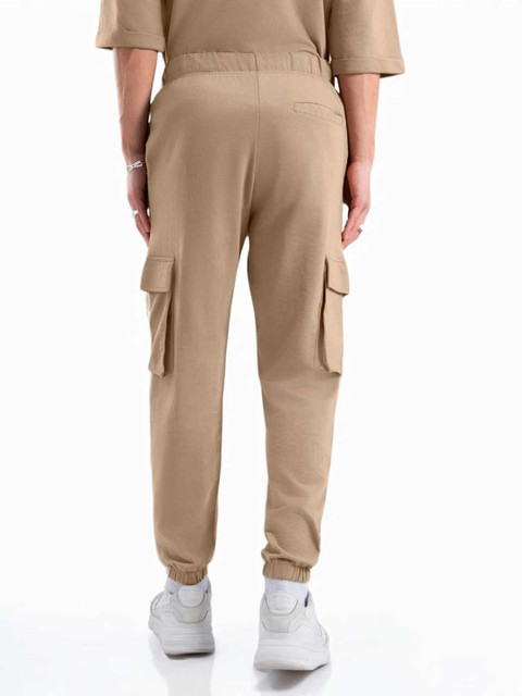 Bewakoof Air 1.0 Men Oversized Cargo Joggers - Image 3