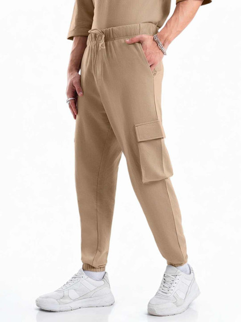 Bewakoof Air 1.0 Men Oversized Cargo Joggers - Image 2