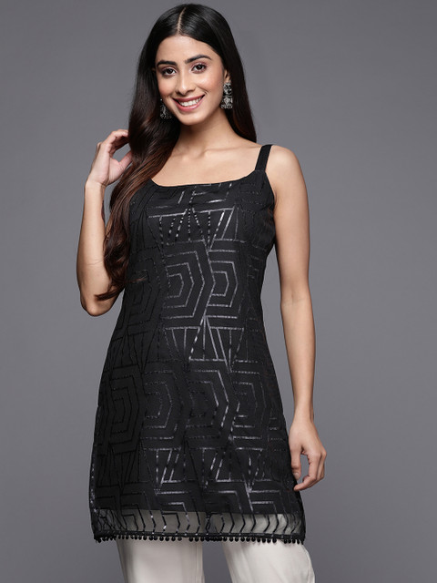 Ahalyaa Geometric Printed Kurti