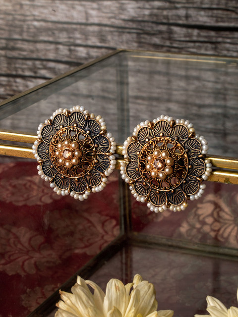 TEEJH Contemporary Studs Earrings