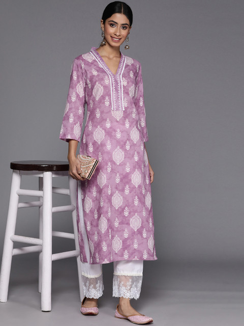 Varanga Lavender Floral Jaipuri Printed V-Neck Cotton Straight Kurta - Image 2