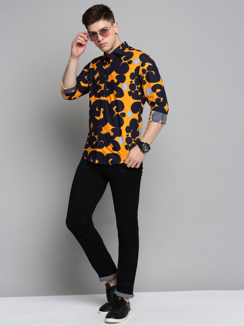 SHOWOFF Men Printed Casual Cotton Shirt - Image 5