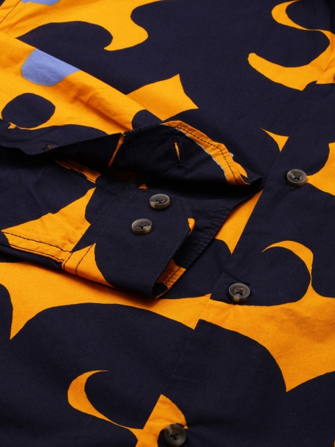 SHOWOFF Men Printed Casual Cotton Shirt - Image 7