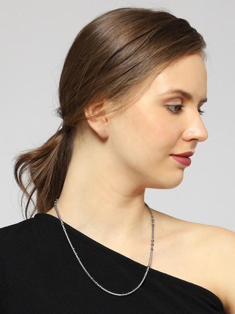 VENI Silver-Plated Oxidised Necklace - Image 5