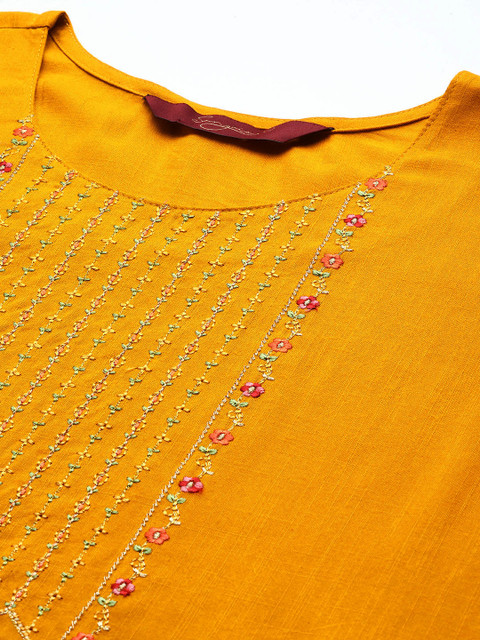 Sangria X fwd Floral Embroidered Top - Image 2