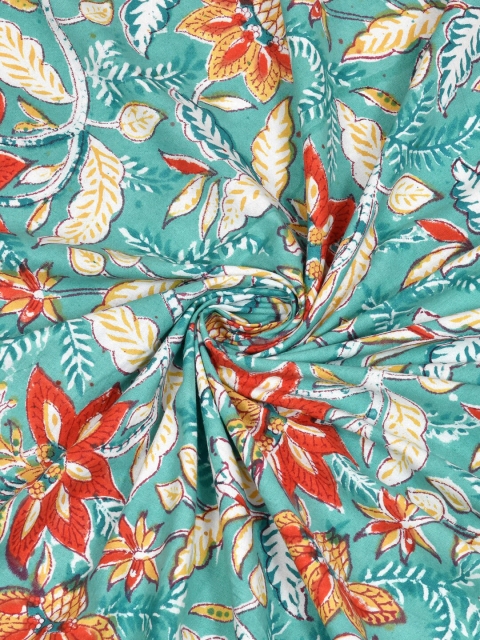 BLOCKS OF INDIA Green & Red Floral Printed Pure Cotton Round 4-Seater Table Cloth - Image 5