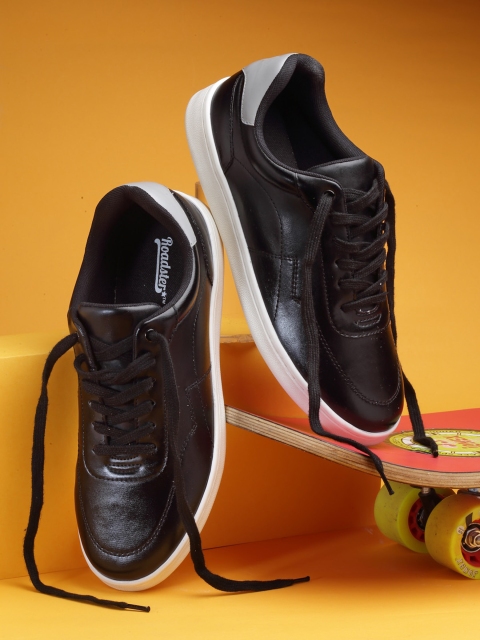 The Roadster Co. Men Contrast Sole Lace-Up Sneakers