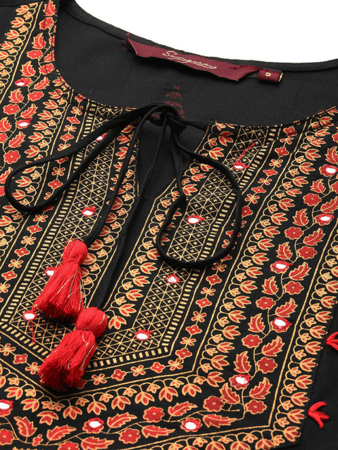 Sangria Floral Yoke Printed Mirror Work Kurta - Image 2