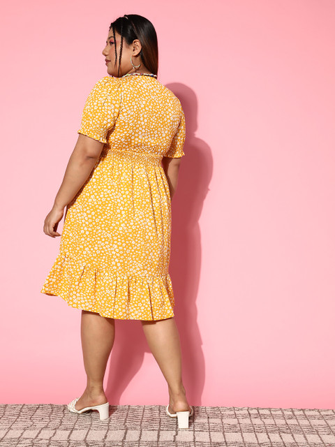 Berrylush Curve Plus Size Floral Print Puff Sleeve Crepe Fit & Flare Dress - Image 5